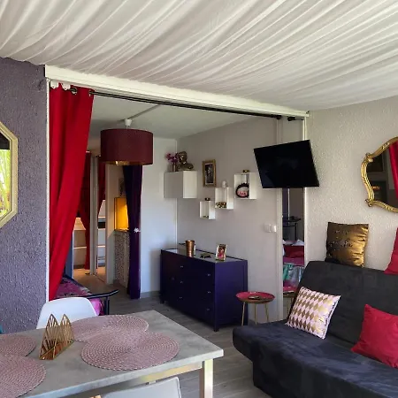 Purple Secret Naturiste Apartment *