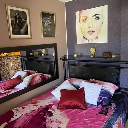 Purple Secret Naturiste Apartamento