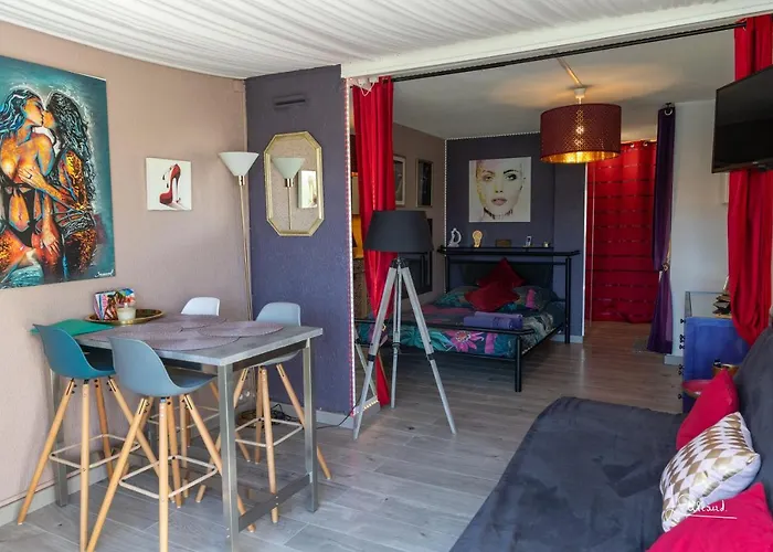 Purple Secret Naturiste * Agde