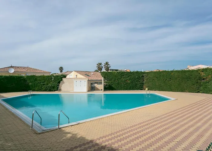 Purple Secret Naturiste Daire Agde